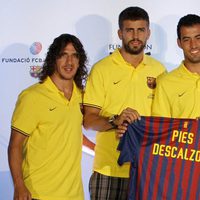 Puyol, Piqué, Busquets y Shakira posan juntos en un acto solidario en Miami