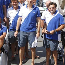 El Príncipe Felipe antes de la regata de la Copa del Rey de Vela 2011