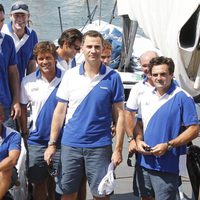 El Príncipe Felipe antes de la regata de la Copa del Rey de Vela 2011