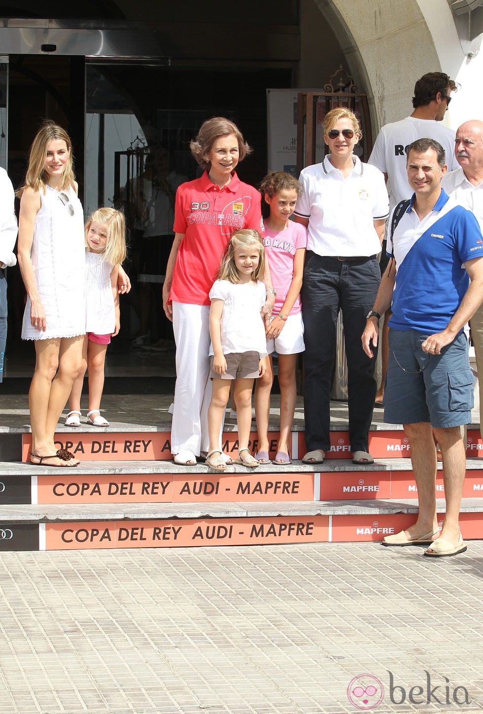 La Reina, los Príncipes, las Infantas Leonor, Sofía y Cristina y Victoria Federica en las regatas 2011