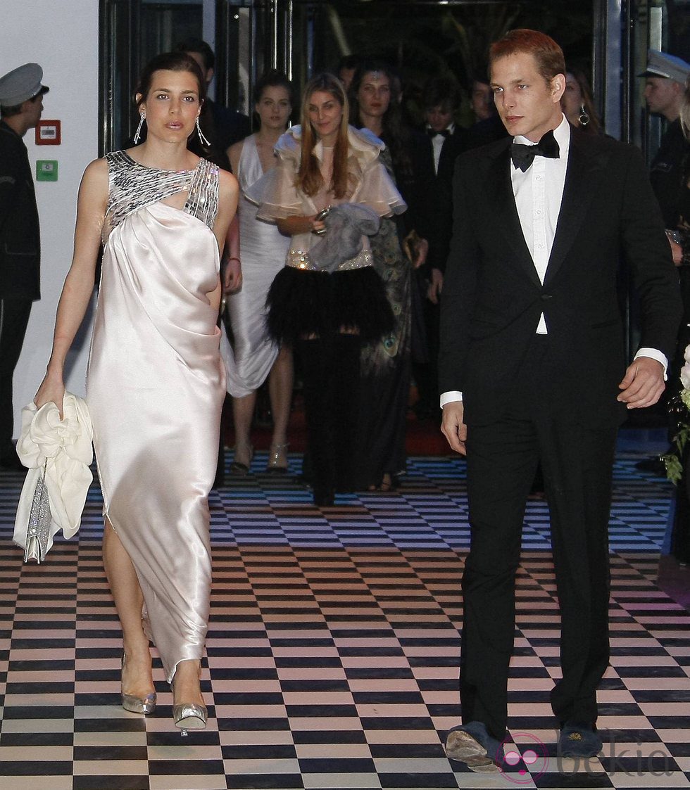 Carlota y Andrea Casiraghi en el Baile de la Rosa 2010