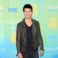 Taylor Lautner en los Teen Choice Awards 2011