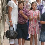 La Reina, la Infanta Elena y sus hijos y la Princesa Irene en Puerto Portals