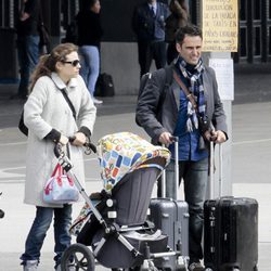 Leonor Watling y Jorge Drexler con su hijo Luca