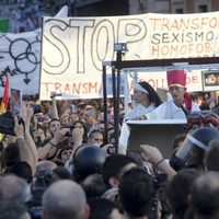 Un gran número de manifestantes en la marcha laica 