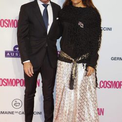 Joaquín Torres y su acompañante en los Premios Cosmopolitan Fun Fearless Female 2012 