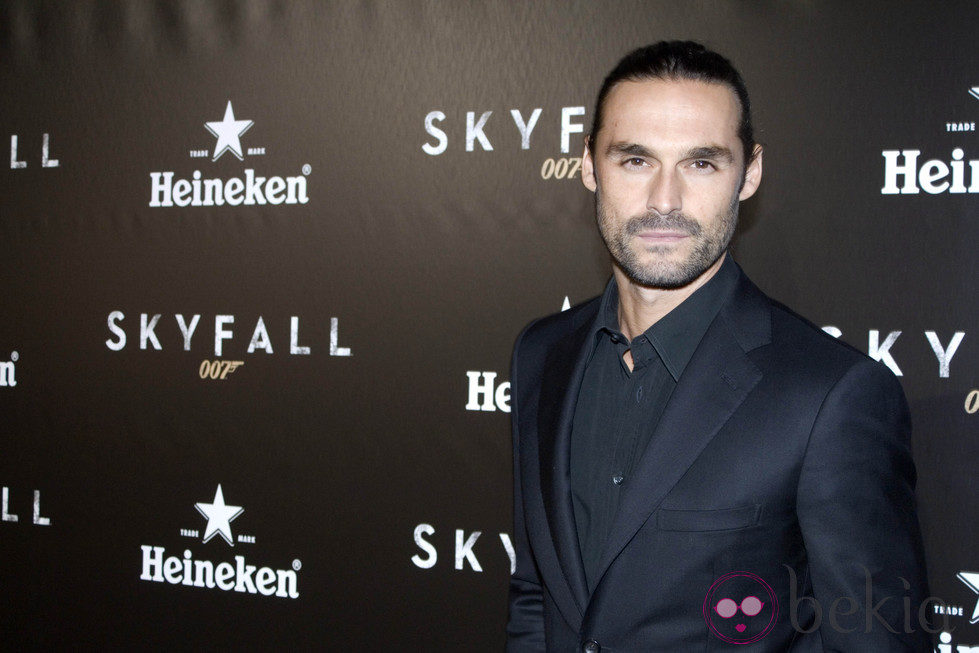 Iván Sánchez en la fiesta celebrada con motivo del estreno de 'Skyfall'