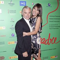 Mabel Lozano y su marido Eduardo Campoy en el estreno del documental 'Madre'