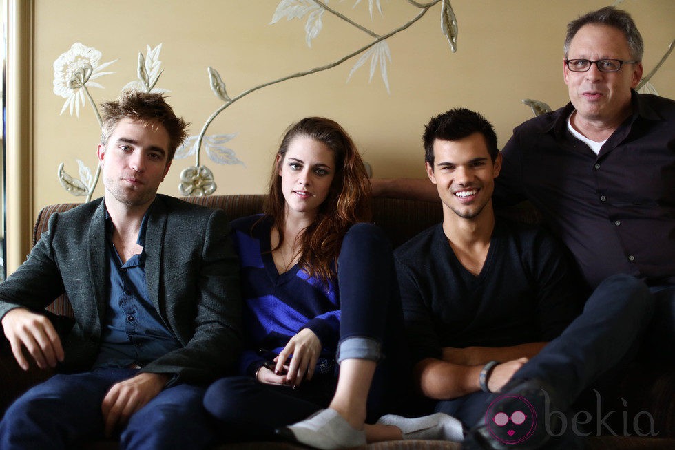 Robert Pattinson, Kristen Stewart, Taylor Lautner, y el director Bill Condon