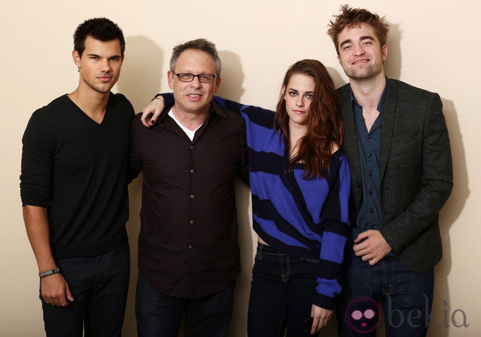 Robert Pattinson, Kristen Stewart, Taylor Lautner y Bill Condon