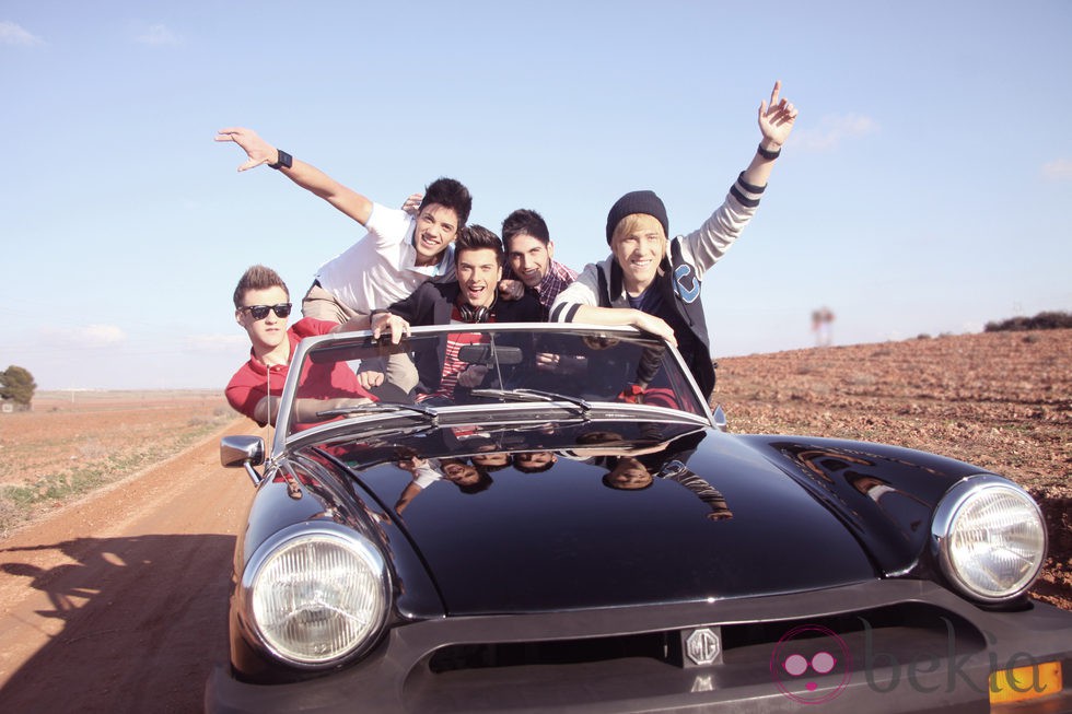 Auryn en una foto promocional de su disco 'Endless Road 7058'