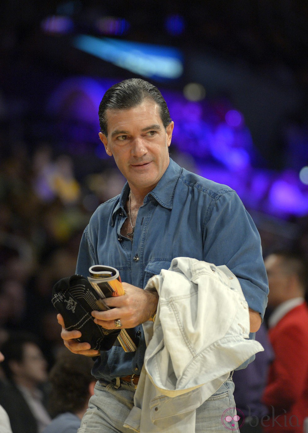 Antonio Banderas animando a los Lakers