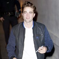 Robert Pattinson en su llegada al programa de Jimmy Kimmel