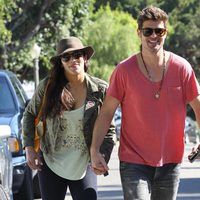 Robin Thicke y Paula Patton después de votar