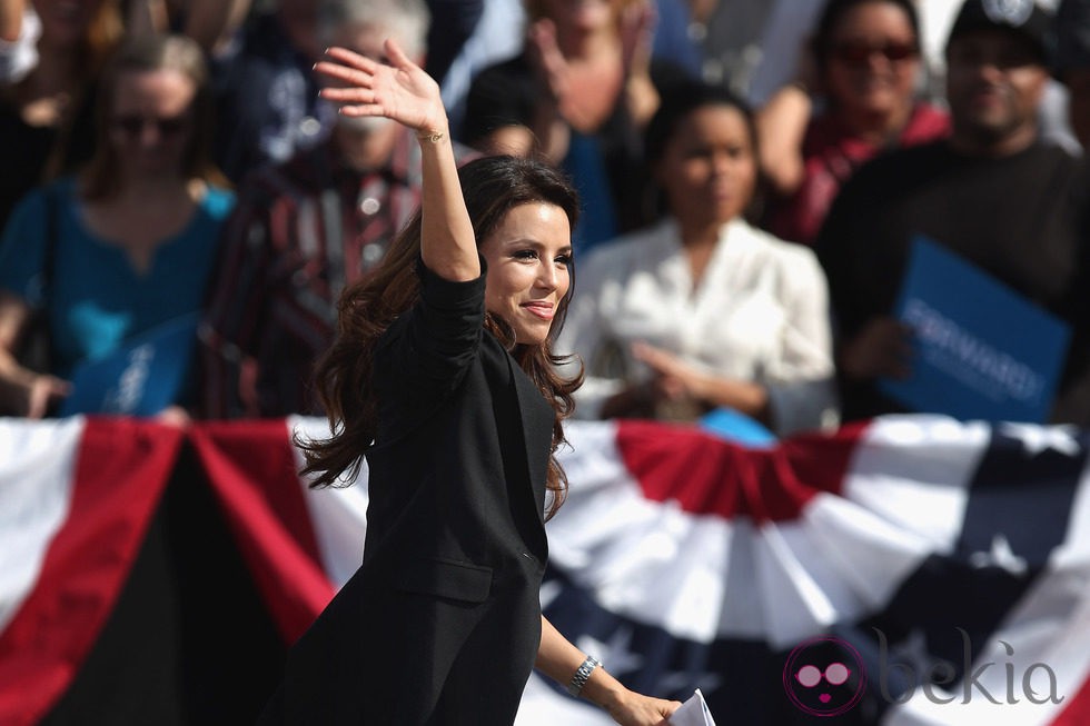 Eva Longoria apoya a Obama en su campaña electoral