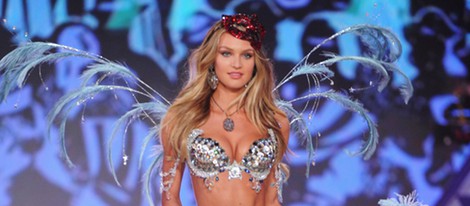 Candice Swanepoel en el Victoria's Secret Fashion Show 2012