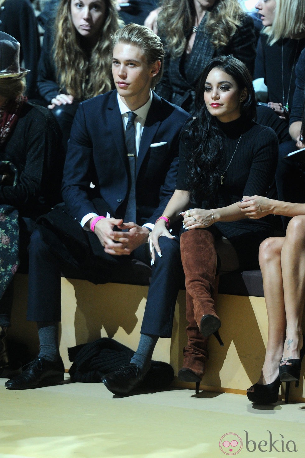 Vanessa Hudgens y Austin Butler en el front row del Victoria's Secret Fashion Show 2012