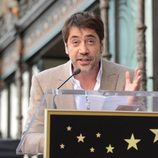 Javier Bardem agradece su estrella de la Fama de Hollywood a familia y amigos