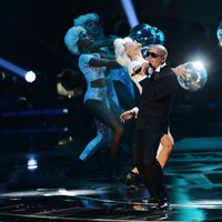 PitBull actuando en la ceremonia de los MTV Europe Music Awards 2012