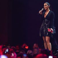 Kim Kardashian en la gala de los premios EMA´S 2012