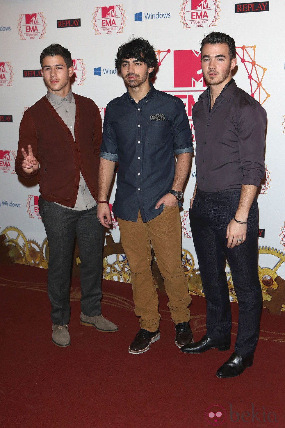 Nick Jonas, Joe Jonas y Kevin Jonas en el photocall de los MTV Europe Music Awards 2012