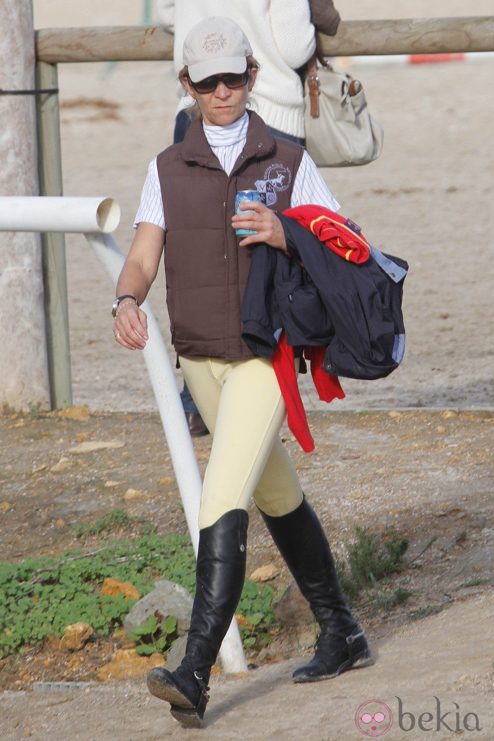 La Infanta Elena en el Concurso de Saltos de Sevilla 2012