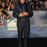 Kellan Lutz en el estreno de la película 'Amanecer. Parte 2' en Los Ángeles