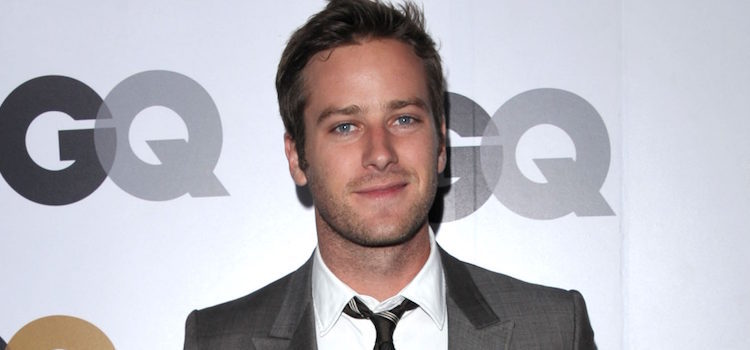 Armie Hammer en la fiesta GQ Hombres del Año en Los Angeles