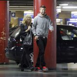 Gerard Piqué y Shakira presumiendo de embarazo en el cine