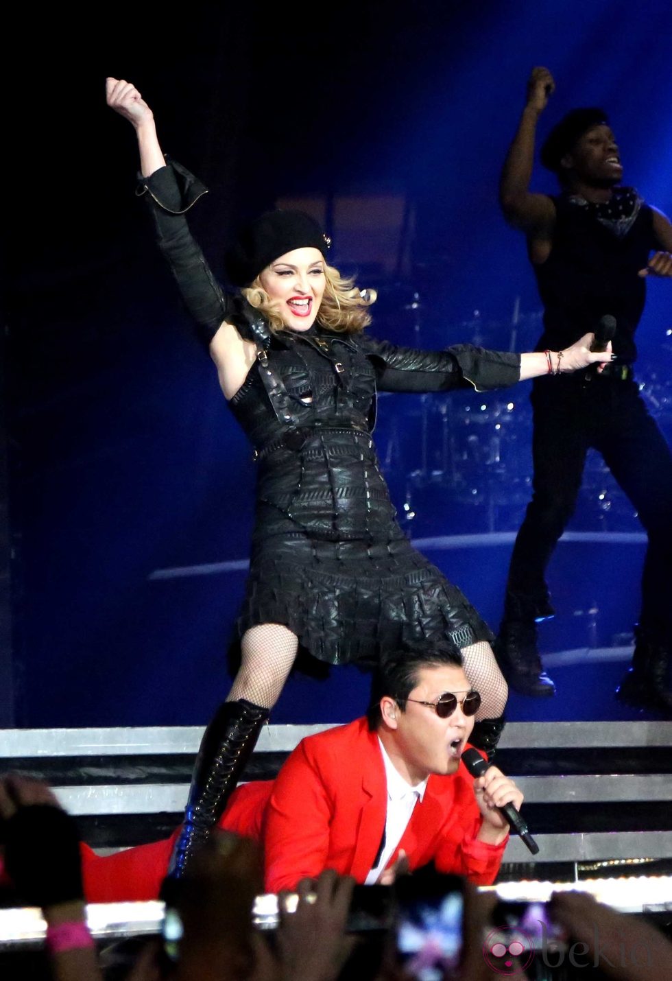 Madonna y Psy cantando 'Gangnam Style' en Nueva York