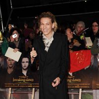 Jamie Campbell Bower en el estreno de 'Amanecer. Parte 2' en Londres