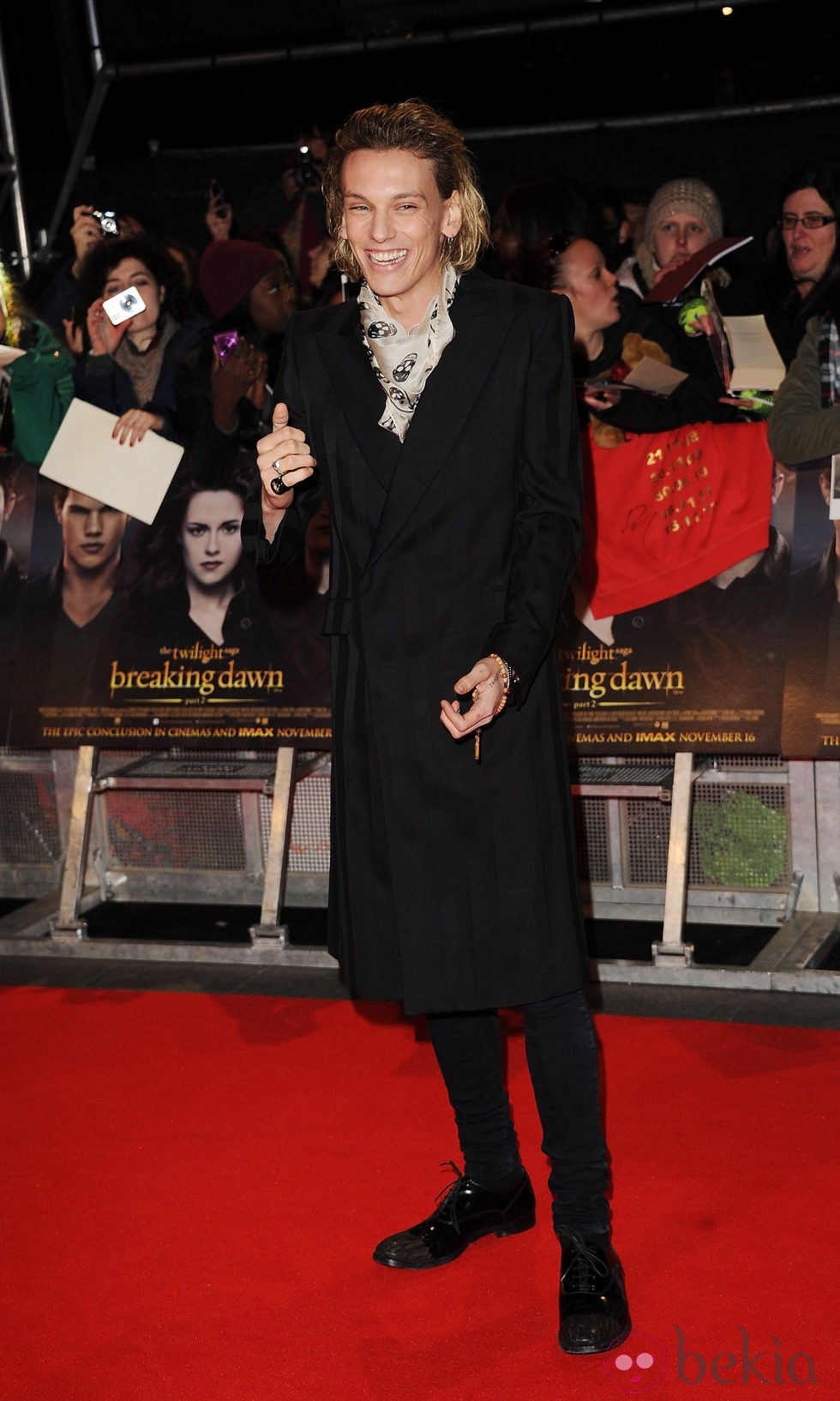 Jamie Campbell Bower en el estreno de 'Amanecer. Parte 2' en Londres