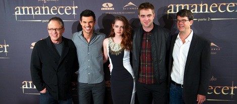 Taylor Lautner, Kristen Stewart, Robert Pattinson, Bill Condon y Wyck Godfrey presentan en Madrid de 'Amanecer. Parte 2'