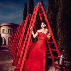 Penélope Cruz en el mes de diciembre del Calendario Campari 2013