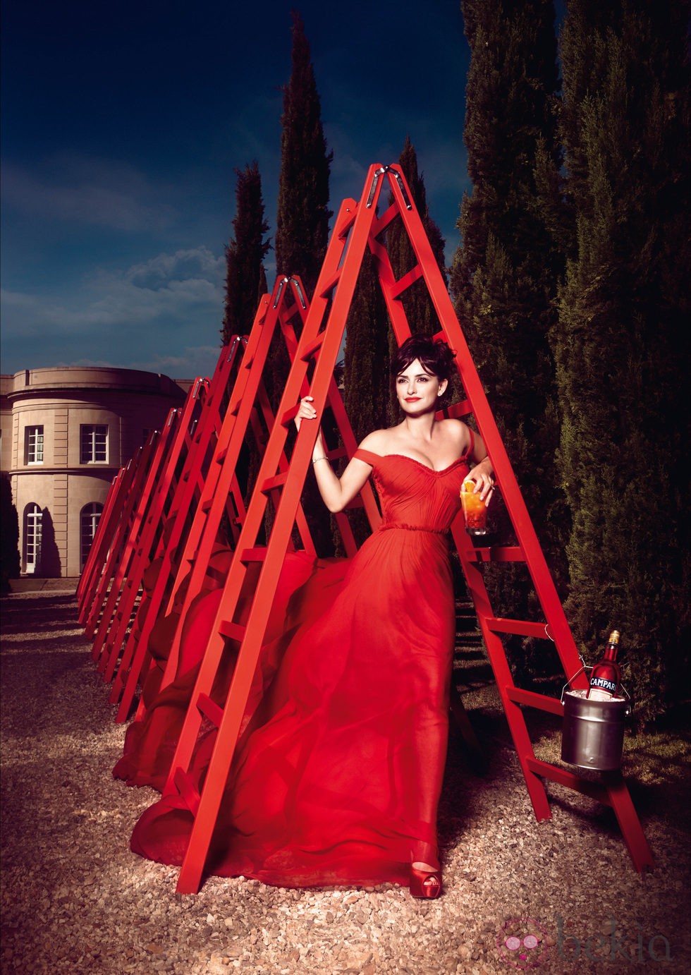 Penélope Cruz en el mes de diciembre del Calendario Campari 2013