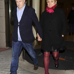 Inés Ballester y Juan Ruiz de Gauna en el tanatorio de Miliki