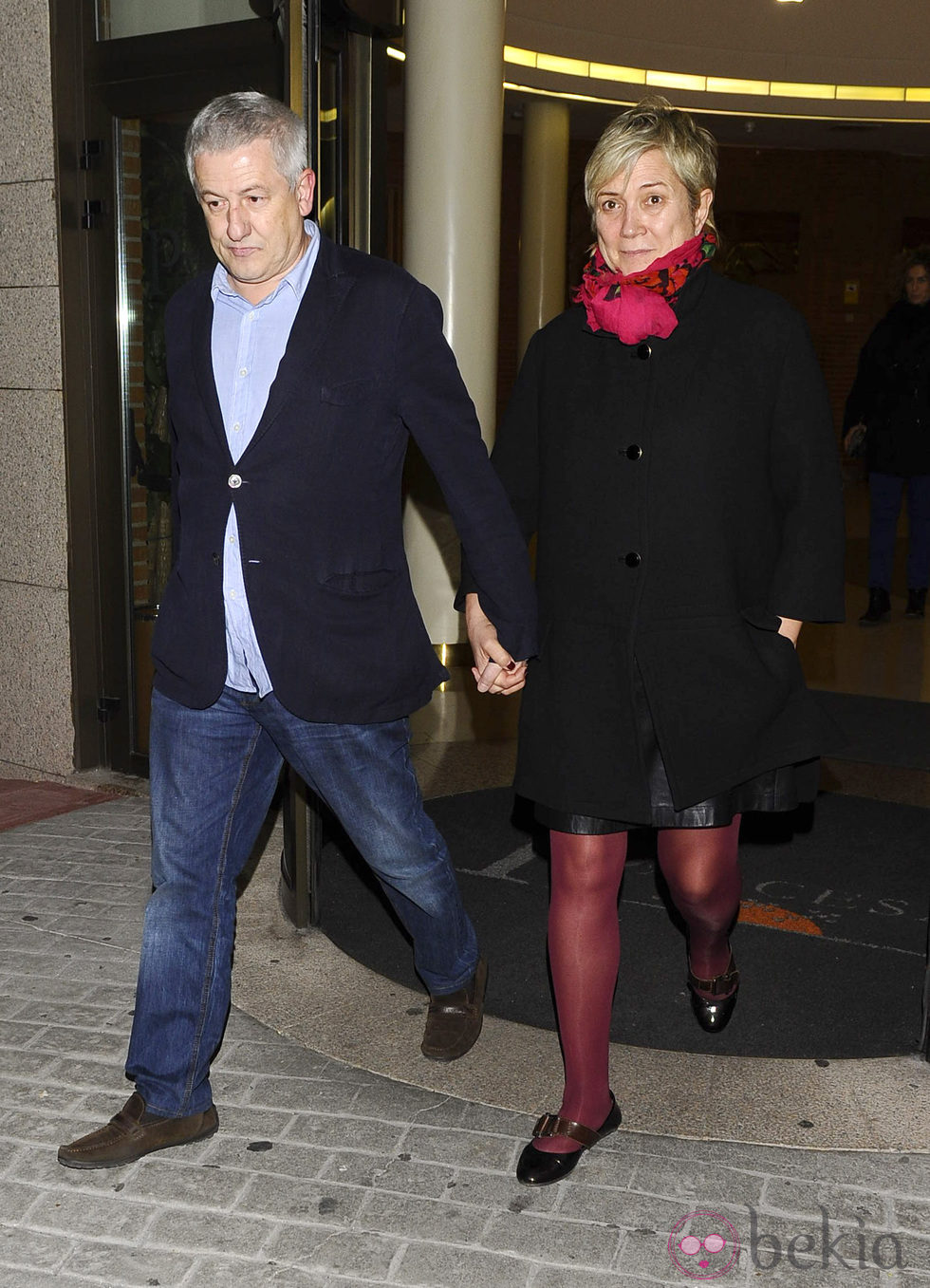 Inés Ballester y Juan Ruiz de Gauna en el tanatorio de Miliki