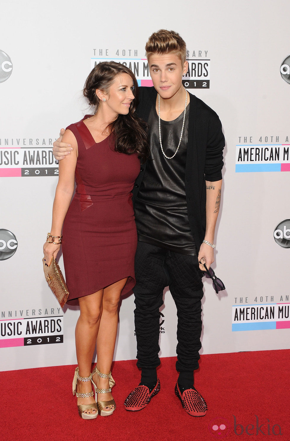 Justin Bieber y su madre Pattie Malette en los American Music Awards 2012