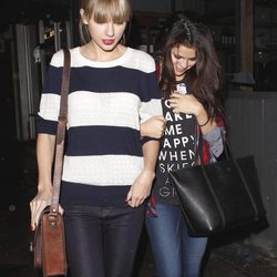 Taylor Swift y Selena Gomez salen a cenar juntas