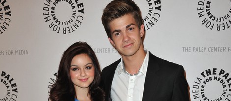 Ariel Winter y Cameron Palatas en la premiere de 'Batman: The Dark Knight Returns Part 1'