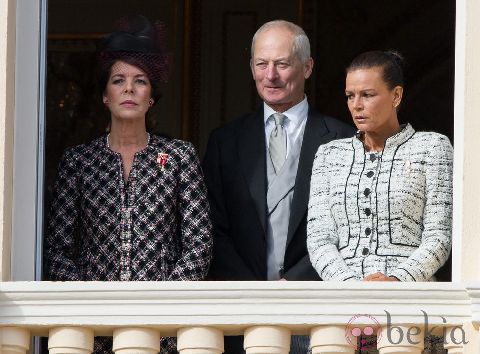 Carolina y Estefanía de Mónaco con Hans Adam de Liechtenstein en el Día Nacional de Mónaco 2012