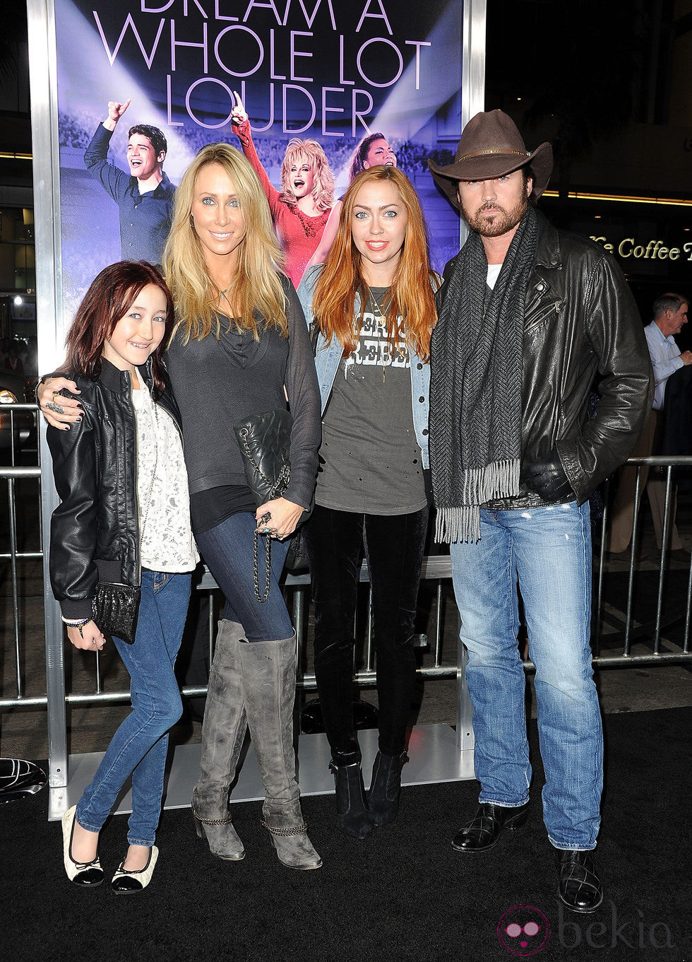 Noah, Brandi, Tish y Billy Ray Cyrus