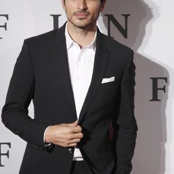 Andrés Velencoso en la première de 'Fin' en Madrid