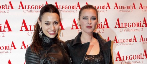 Natalia Verbeke y María Esteve en la presentación de Celia Flores 'En una calle blanca'