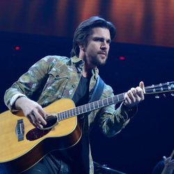 Juanes durante el concierto a favor de las víctimas del huracán Sandy en Nueva York