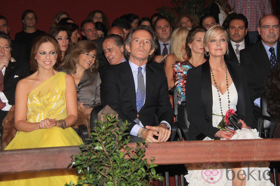 Pastora Soler, Alfonso Díez y Bo Derek en el SICAB de Sevilla 2012