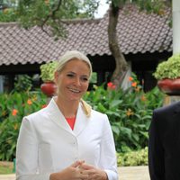 Haakon y Mette-Marit de Noruega en Indonesia