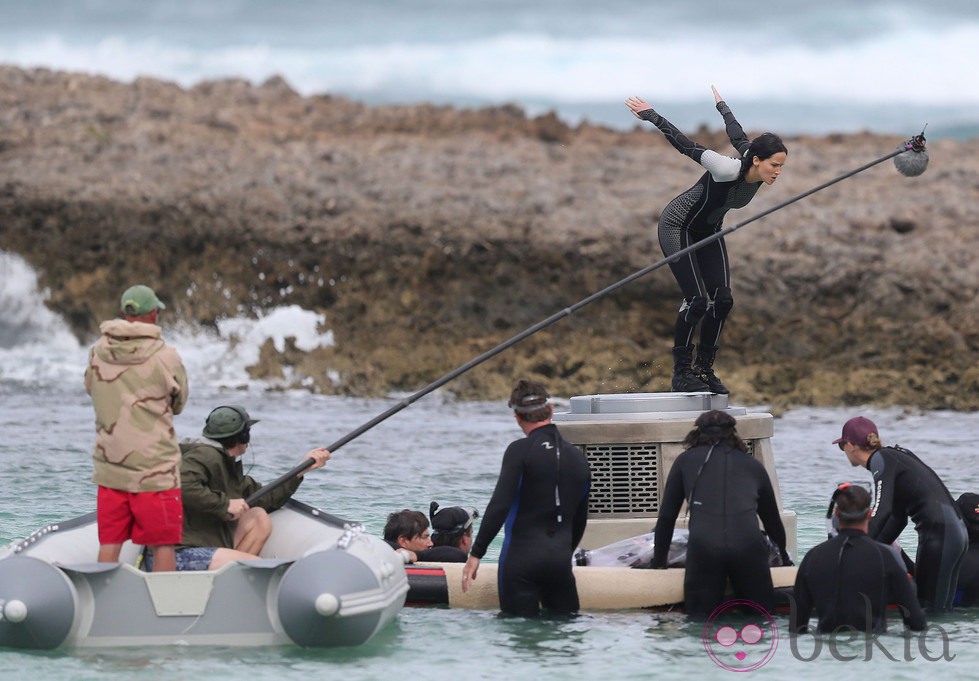 Jennifer Lawrence se tira al agua en el set de 'Los Juegos del Hambre: En llamas'