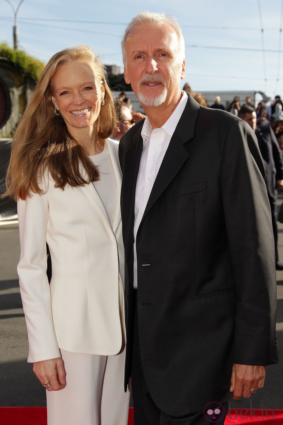 James Cameron y Suzy Amis en el estreno de 'El Hobbit: Un viaje inesperado' en Nueva Zelanda