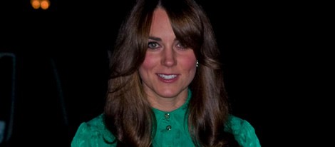 Kate Middleton con nuevo look en un acto oficial